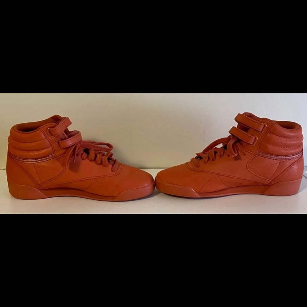 Classic Reebok Hightops - Picture 6 of 7
